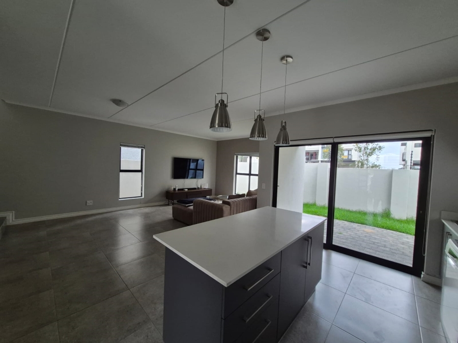 To Let 3 Bedroom Property for Rent in Durbanville Western Cape